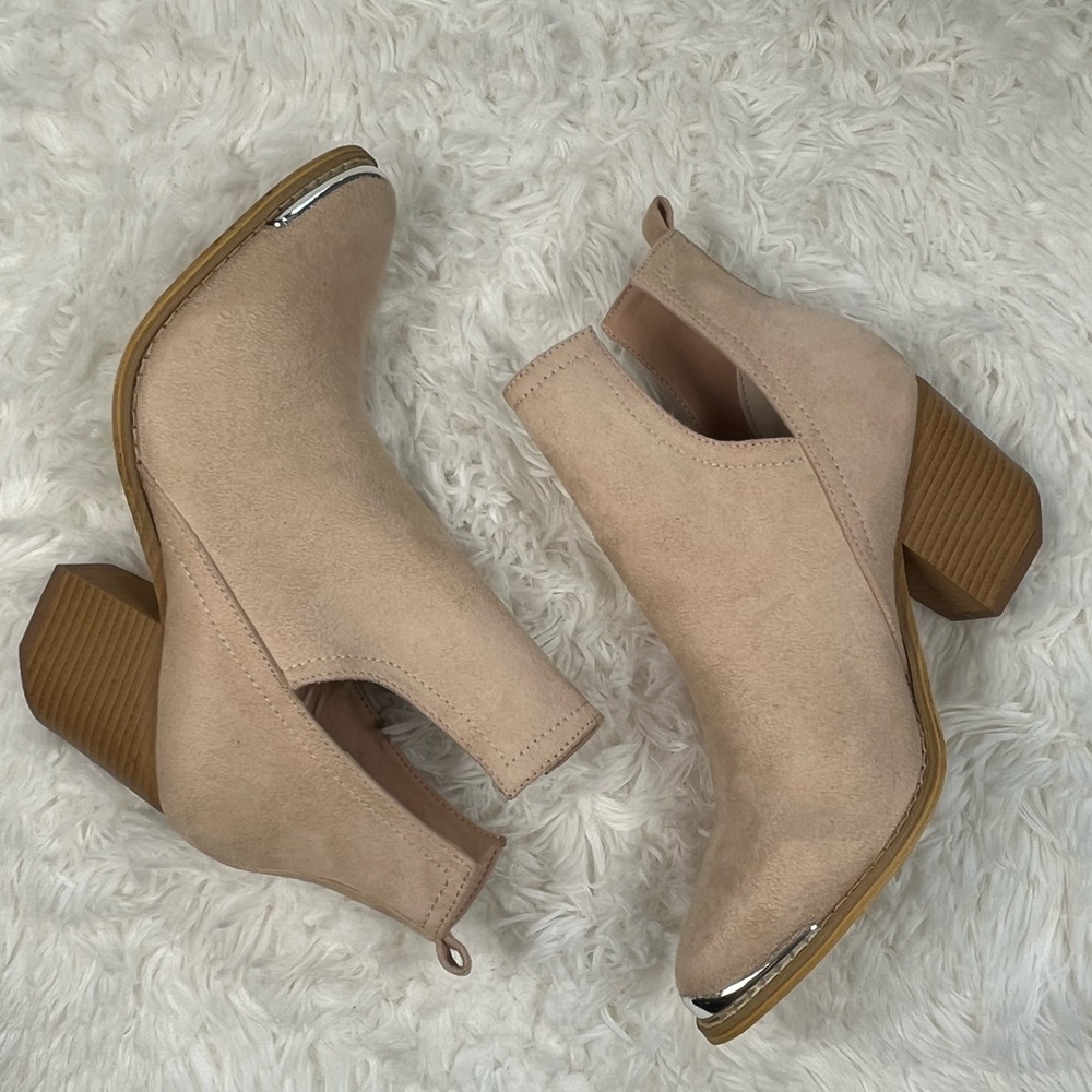 Mi.iM | Tess | Nude Suede Ankle Booties - Picture 6 of 12